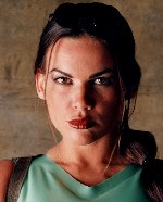 Lara Weller, la nouvelle Lara Croft (8 Ko)